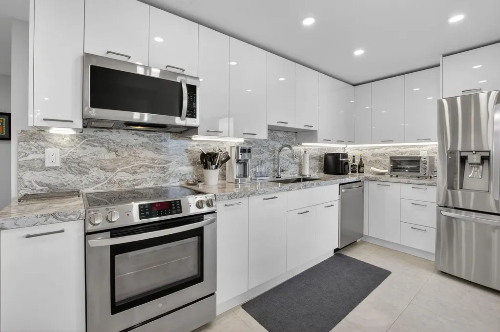 7768 Lakeside Boulevard Boca Raton FL 33434