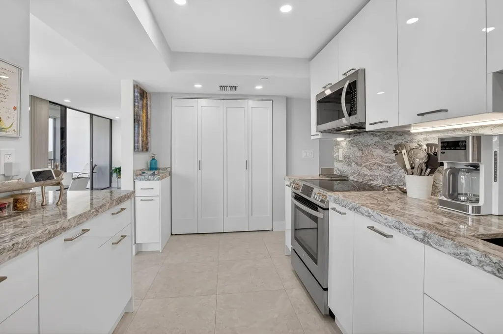 7768 Lakeside Boulevard Boca Raton FL 33434