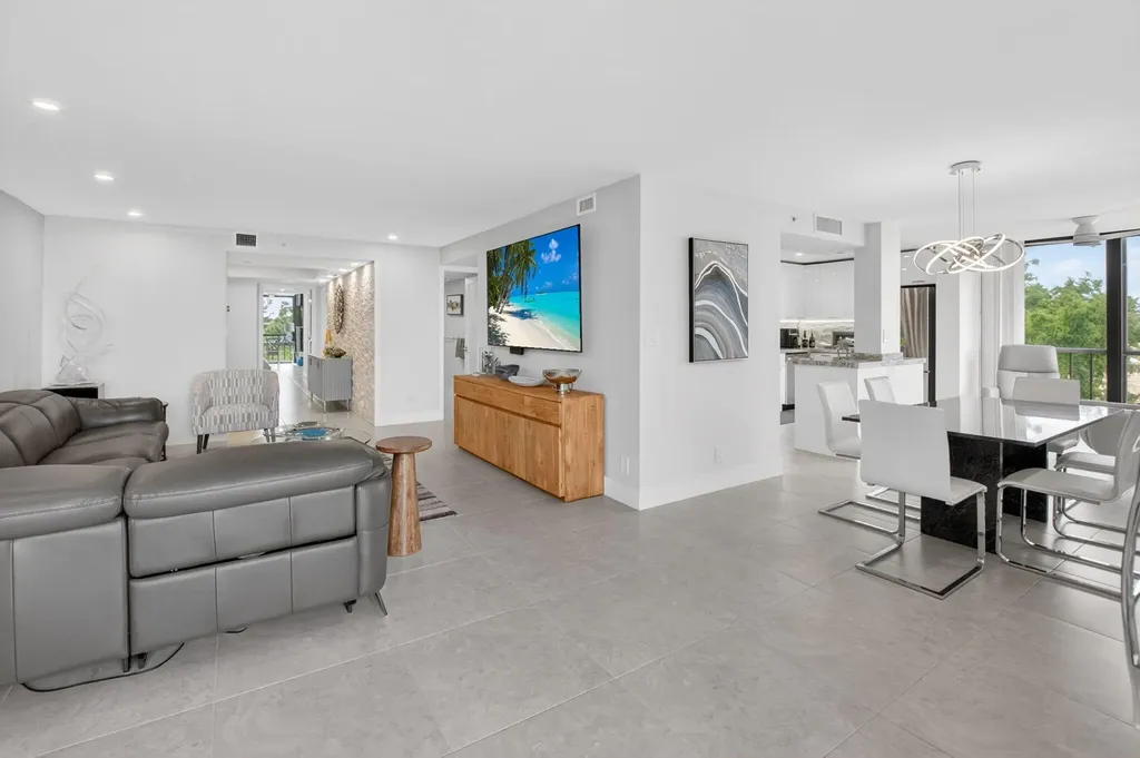 7768 Lakeside Boulevard Boca Raton FL 33434