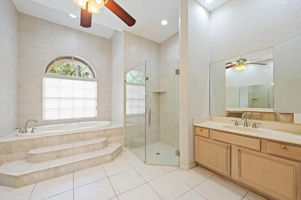 7087 N 155th Place Place N Palm Beach Gardens FL 33418