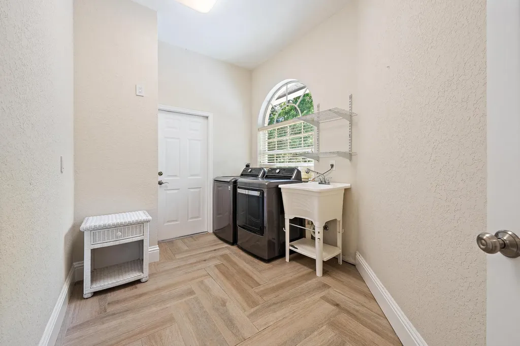 7087 N 155th Place Place N Palm Beach Gardens FL 33418