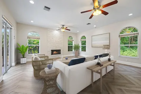 7087 N 155th Place Place N Palm Beach Gardens FL 33418