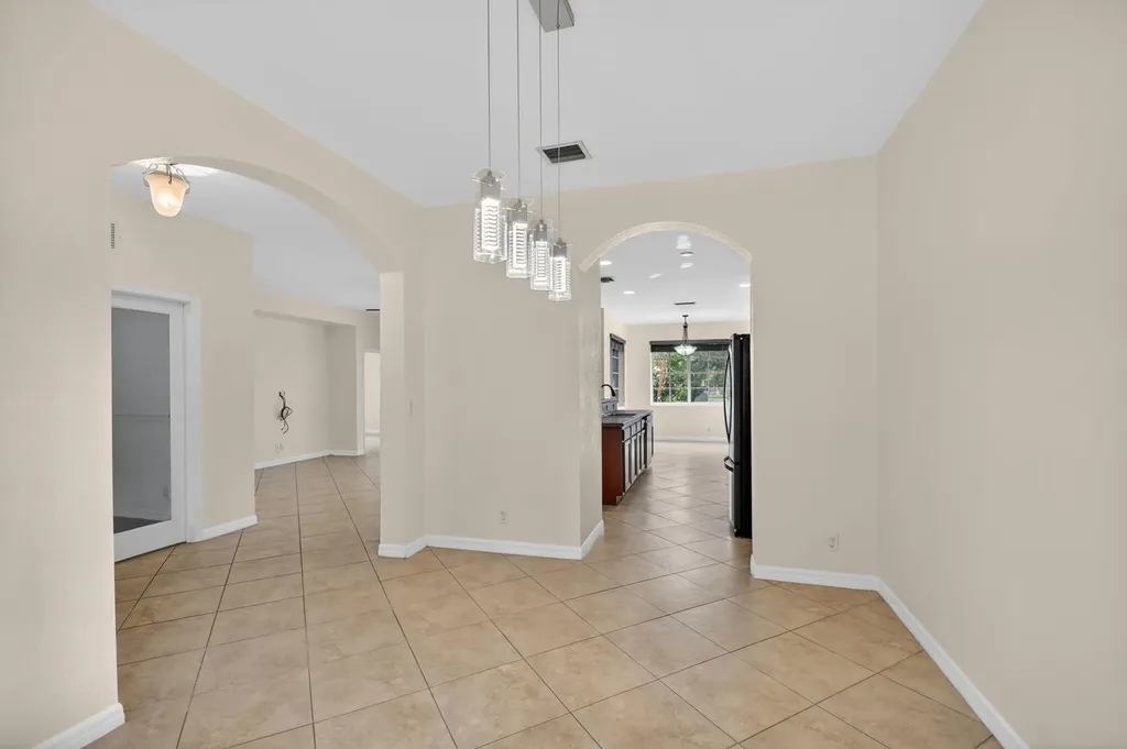 6810 Osage Circle Greenacres FL 33413