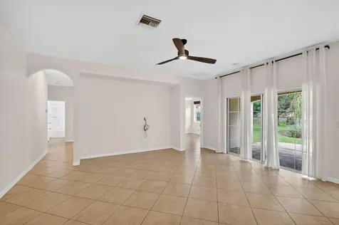 6810 Osage Circle Greenacres FL 33413