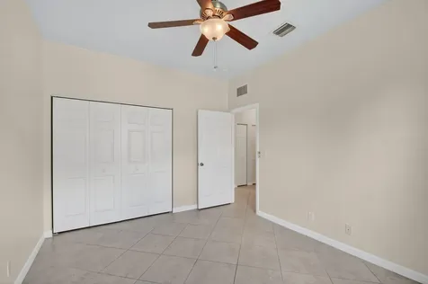 6810 Osage Circle Greenacres FL 33413