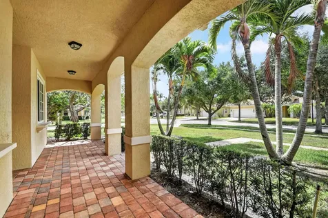 6810 Osage Circle Greenacres FL 33413