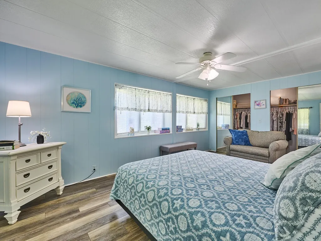 6977 SE Delegate Street Hobe Sound FL 33455