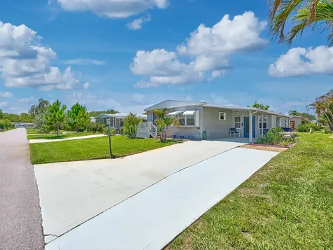 6977 SE Delegate Street Hobe Sound FL 33455