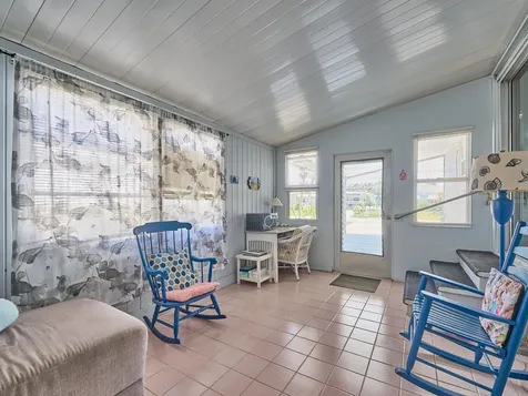 6977 SE Delegate Street Hobe Sound FL 33455