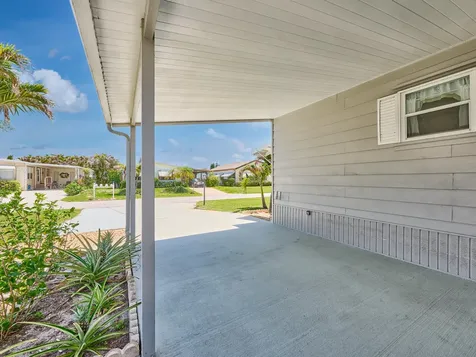 6977 SE Delegate Street Hobe Sound FL 33455