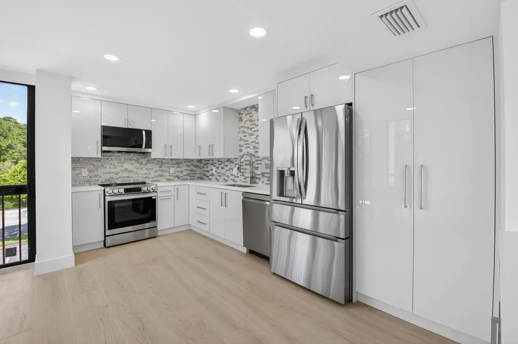 1732 Bridgewood Drive Boca Raton FL 33434