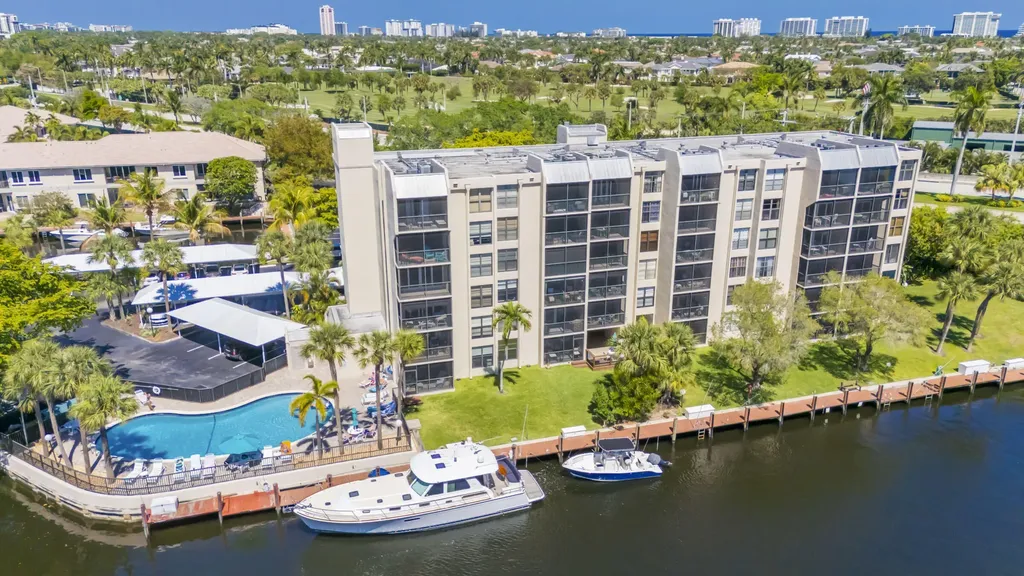 22 Royal Palm Way Boca Raton FL 33432