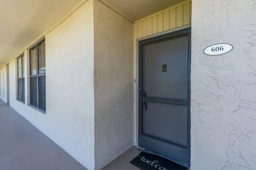 22 Royal Palm Way Boca Raton FL 33432