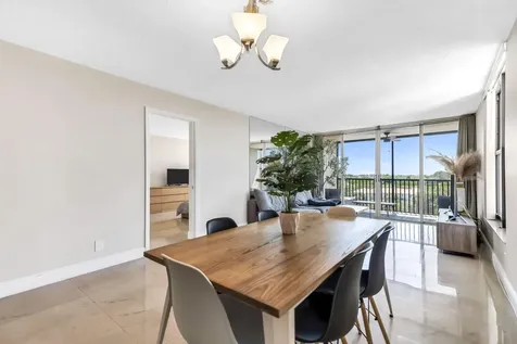 22 Royal Palm Way Boca Raton FL 33432