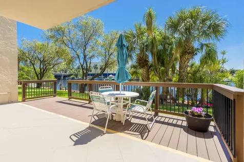 22 Royal Palm Way Boca Raton FL 33432