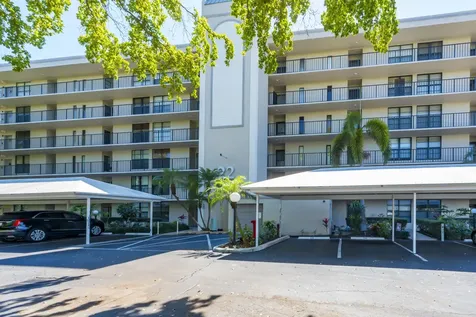 22 Royal Palm Way Boca Raton FL 33432