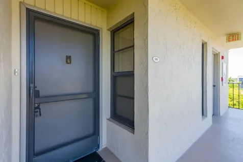 22 Royal Palm Way Boca Raton FL 33432