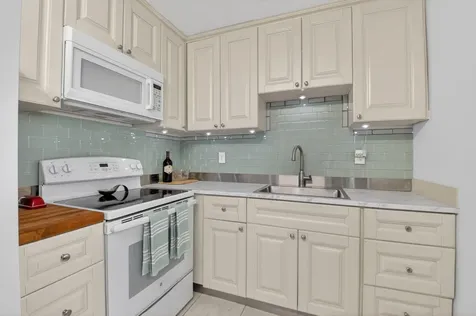 502 Normandy K Delray Beach FL 33484