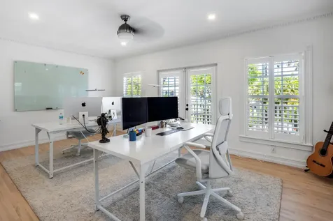 609 Coral Way Fort Lauderdale FL 33301