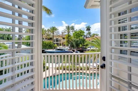 609 Coral Way Fort Lauderdale FL 33301