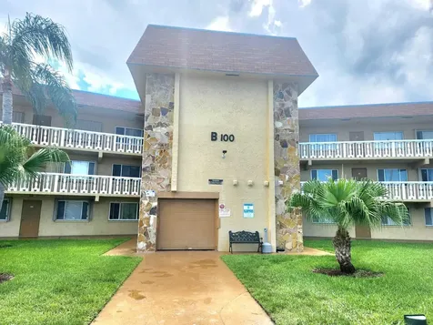 100 Village Green Circle E Palm Springs FL 33461