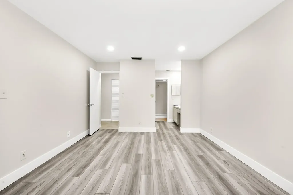3077 Carambola Circle S Coconut Creek FL 33066