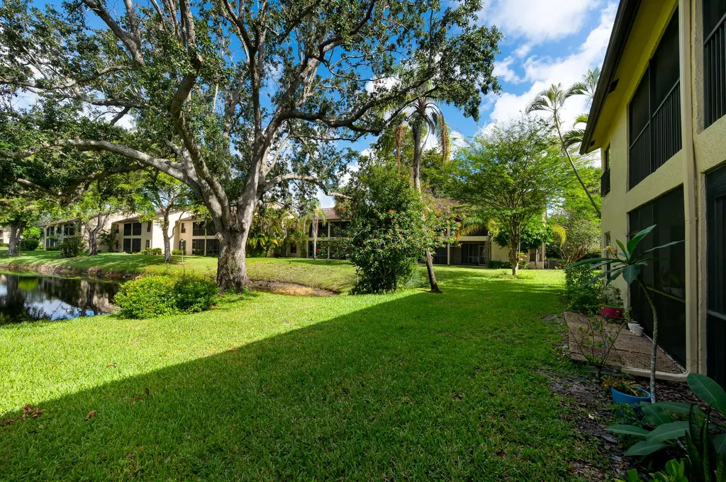 3077 Carambola Circle S Coconut Creek FL 33066