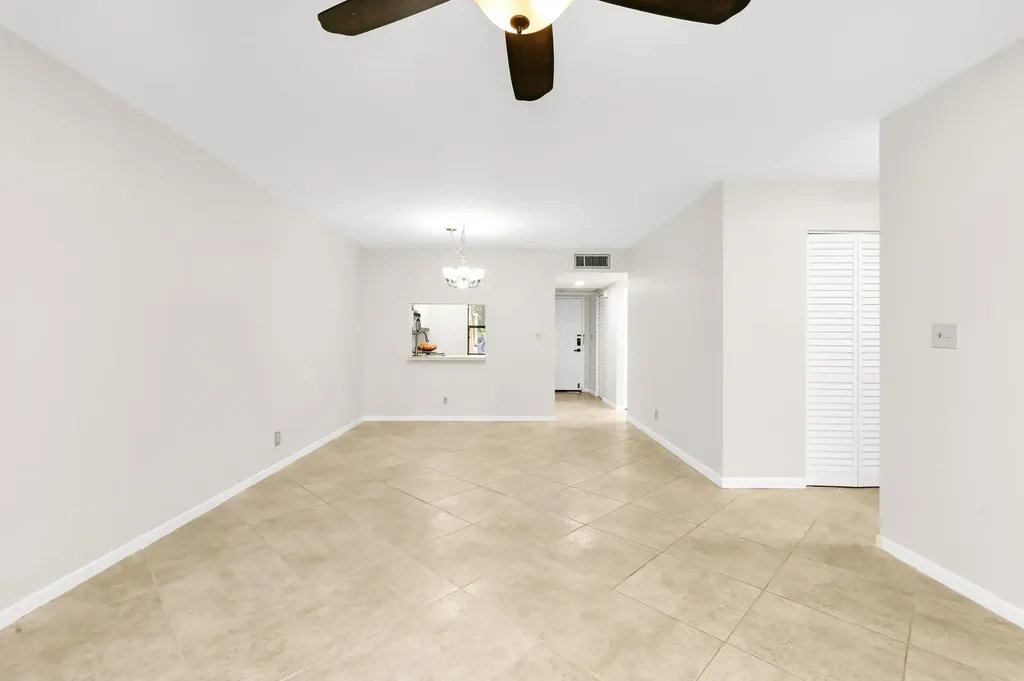 3077 Carambola Circle S Coconut Creek FL 33066