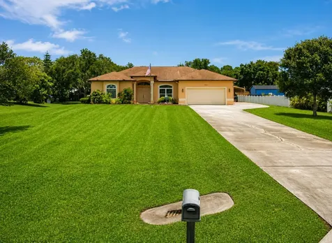 5508 Silver Oak Drive Fort Pierce FL 34982