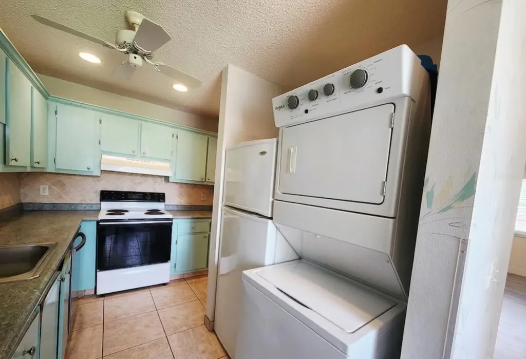 1560 NW 18th Avenue Delray Beach FL 33445