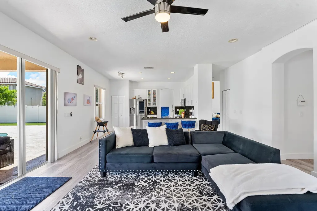 16223 SW 15th Street Pembroke Pines FL 33027