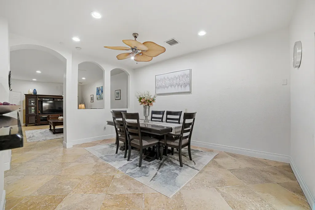9153 Whistable Walk Tamarac FL 33321