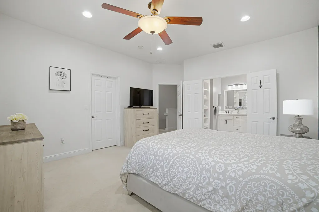 9153 Whistable Walk Tamarac FL 33321