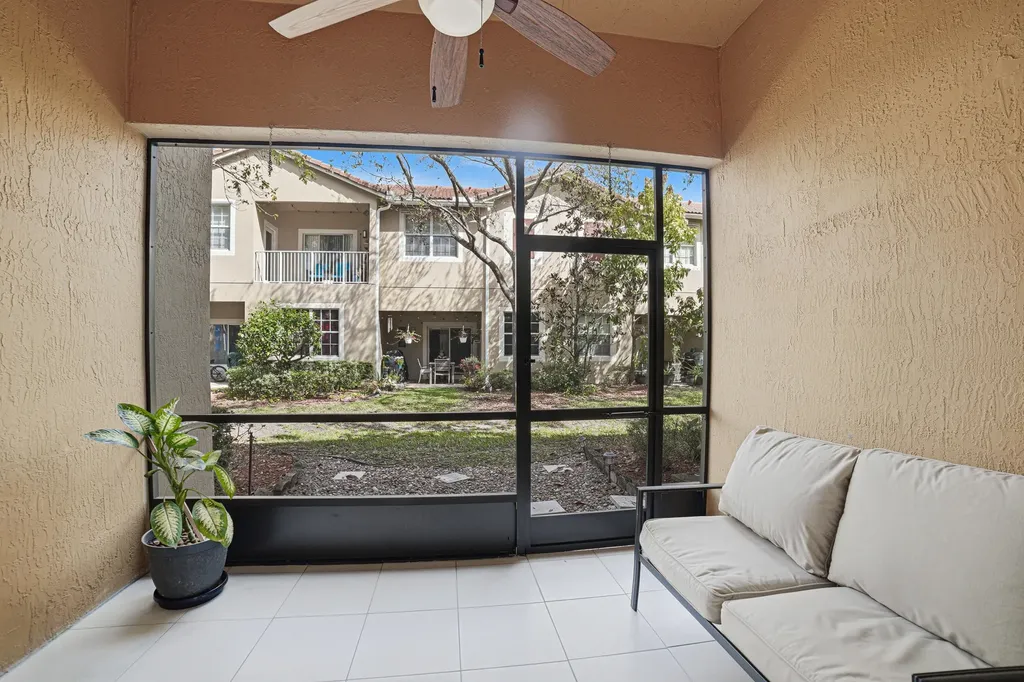 9153 Whistable Walk Tamarac FL 33321