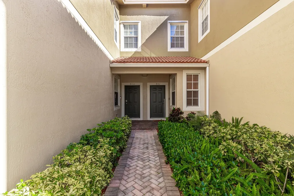 9153 Whistable Walk Tamarac FL 33321