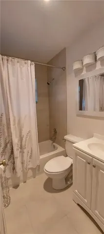 738 SW 5th Avenue Hallandale Beach FL 33009