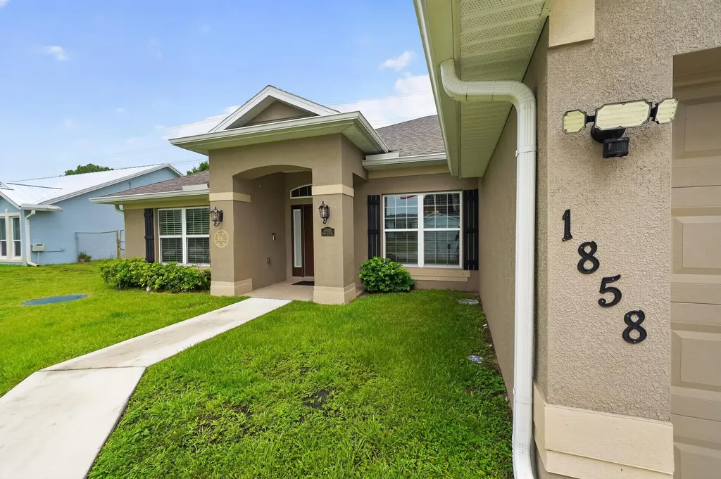 1858 SW Mackenzie Street Port St Lucie FL 34953
