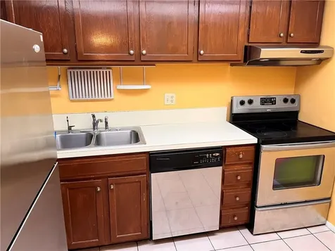 3690 Inverrary Drive Lauderhill FL 33319