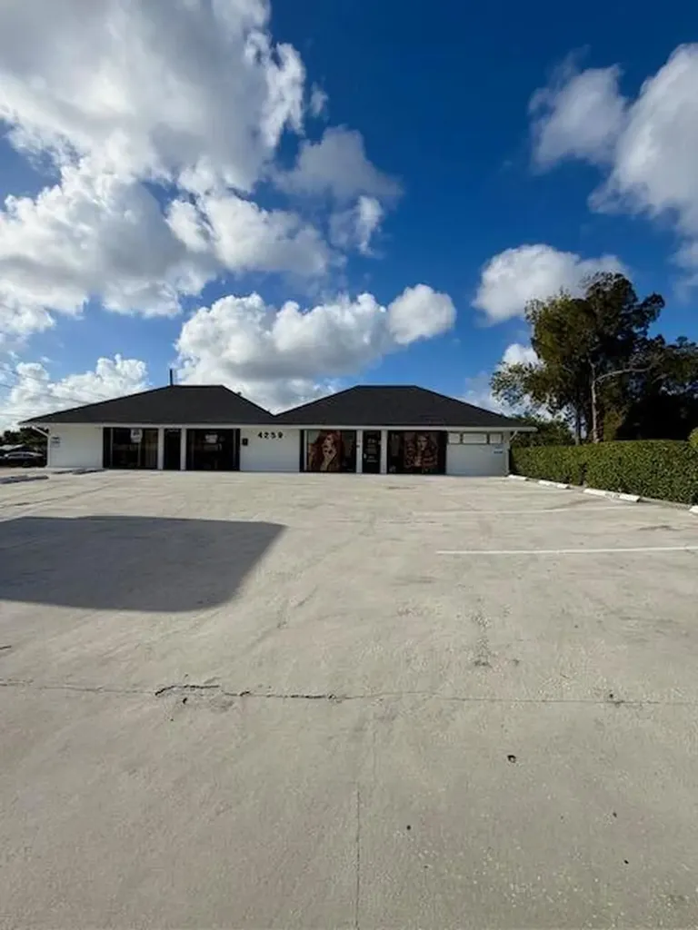 4259 10th Avenue N Lake Worth Beach FL