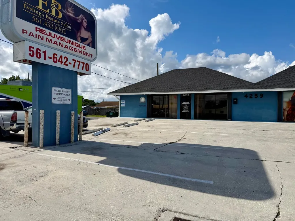 4259 10th Avenue N Lake Worth Beach FL