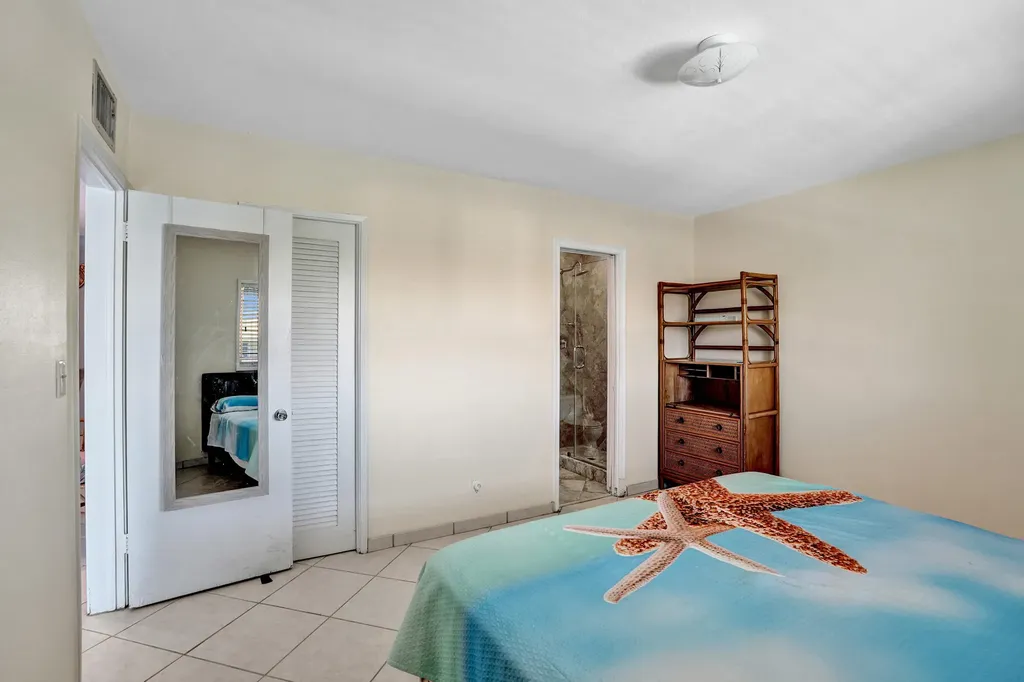 930 SE 9th Avenue Pompano Beach FL 33060