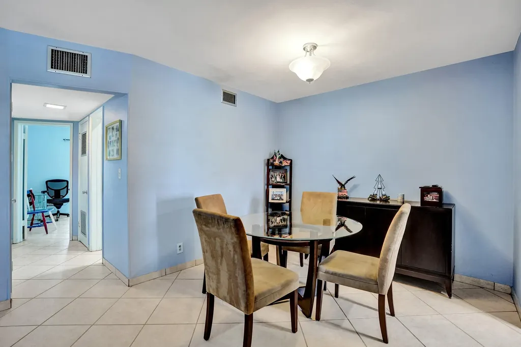 930 SE 9th Avenue Pompano Beach FL 33060