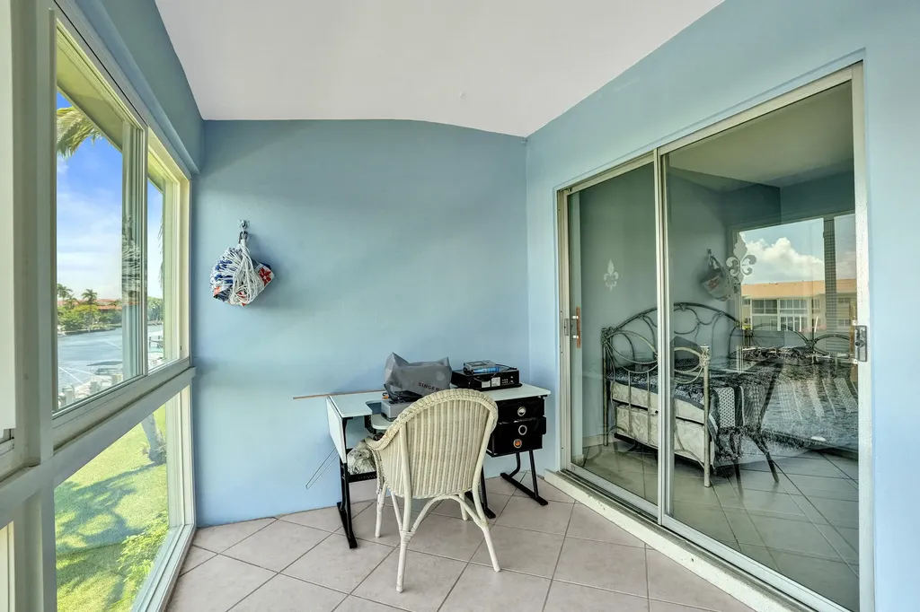 930 SE 9th Avenue Pompano Beach FL 33060