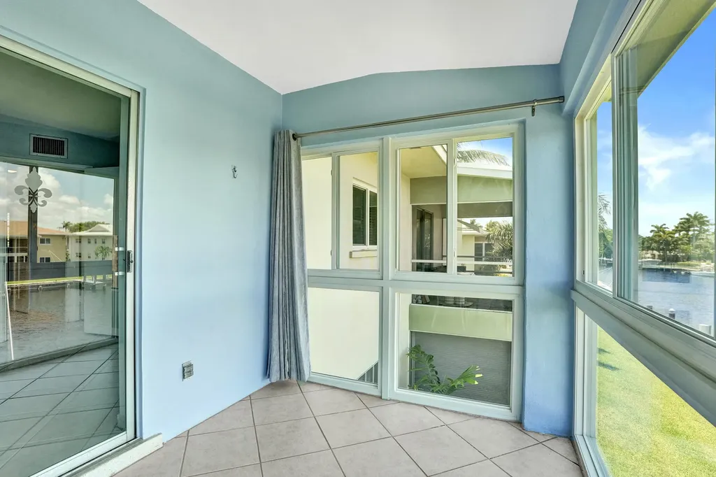 930 SE 9th Avenue Pompano Beach FL 33060