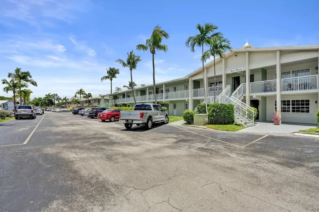 930 SE 9th Avenue Pompano Beach FL 33060