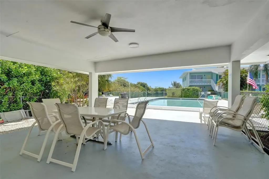 930 SE 9th Avenue Pompano Beach FL 33060