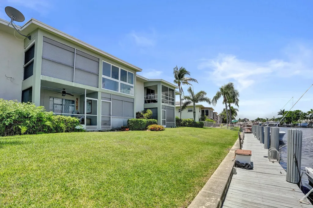 930 SE 9th Avenue Pompano Beach FL 33060
