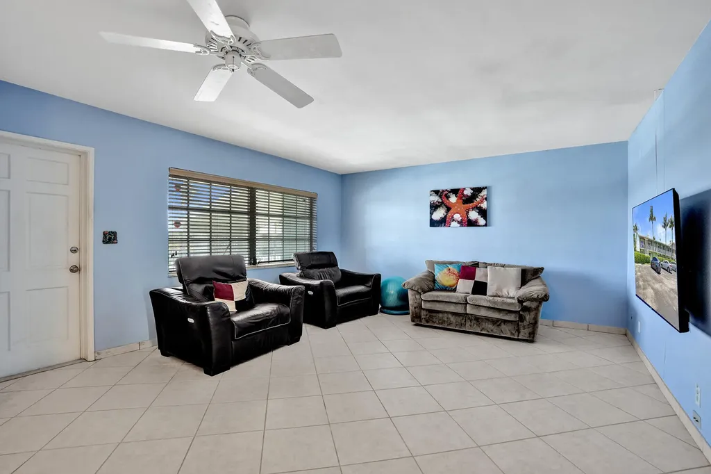 930 SE 9th Avenue Pompano Beach FL 33060