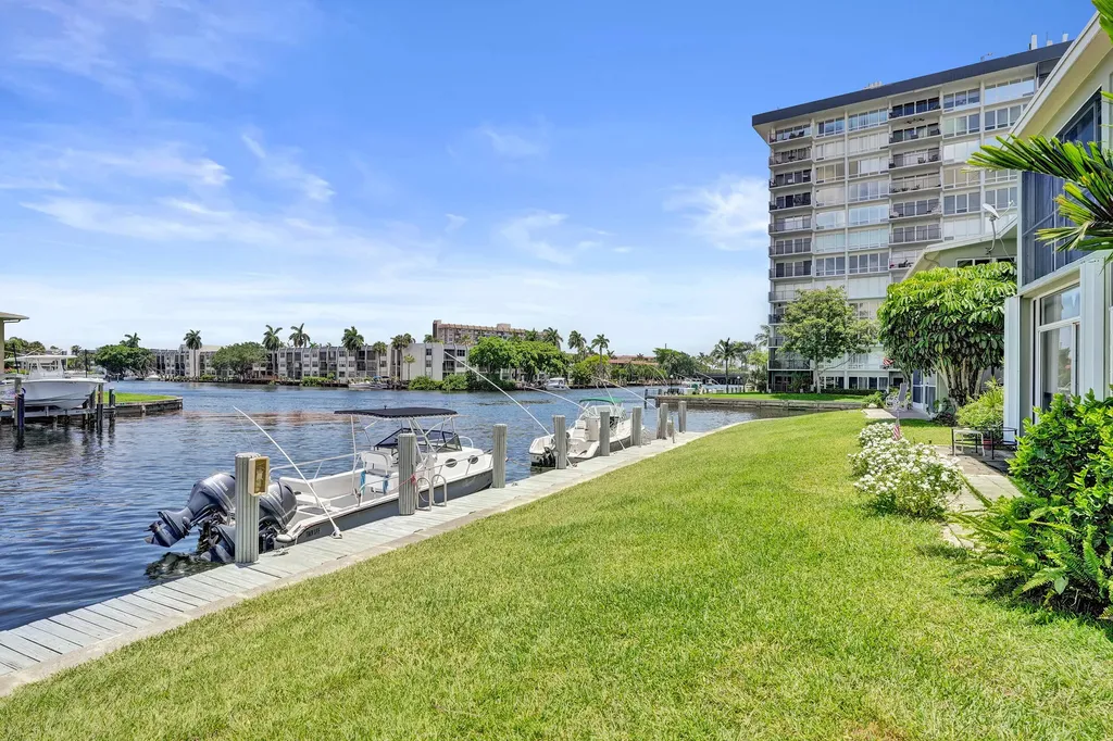 930 SE 9th Avenue Pompano Beach FL 33060