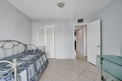930 SE 9th Avenue Pompano Beach FL 33060